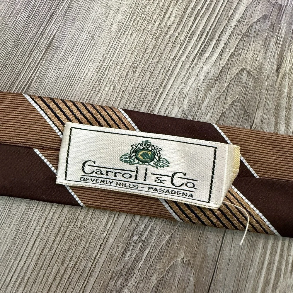 Ermenegildo Zegna Men's 100% Silk Striped Brown Tie‎